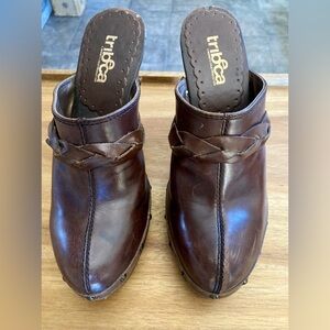 Kenneth Cole TRIBECA Swing
Music Dark Brown Leather
Studded Clogs Size 7